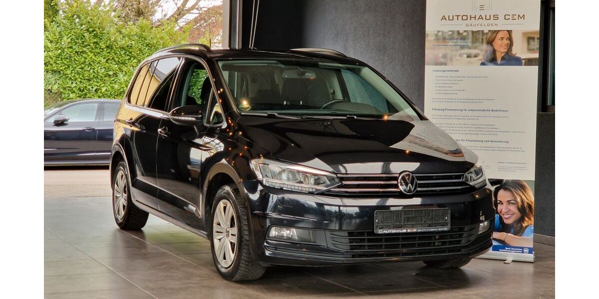 VW Touran 299.730 km 13.990 &euro; Gäufelden 71126