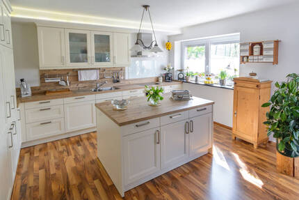 Haus Hochdorf - 5 Zimmer, 150 m&sup2;, 769.000&euro; | Angebot:25738572