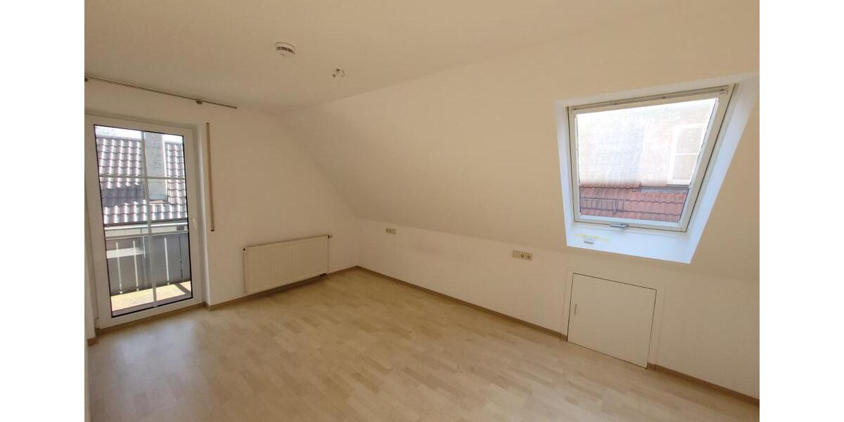 Etagenwohnung Bissingen an der Teck - 3 Zimmer, 75 m&sup2;, 700&euro; | Angebot:25934831