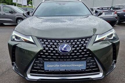 Lexus UX 9.828 km 27.900 &euro; Nürtingen 72622
