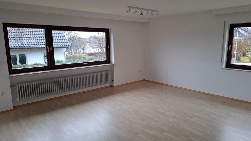 Erdgeschoßwohnung Rottenburg am Neckar - 5 Zimmer, 115 m&sup2;, 1.240&euro; | Angebot:25127528