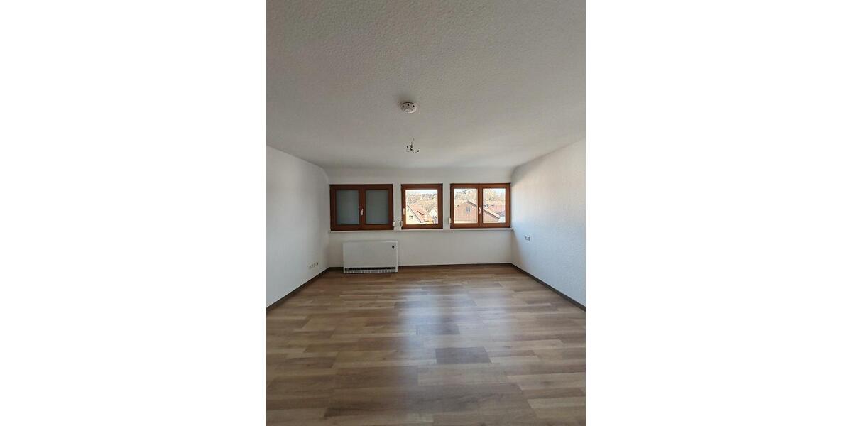Etagenwohnung Neckartenzlingen - 3.5 Zimmer, 79 m&sup2;, 790&euro; | Angebot:25100737