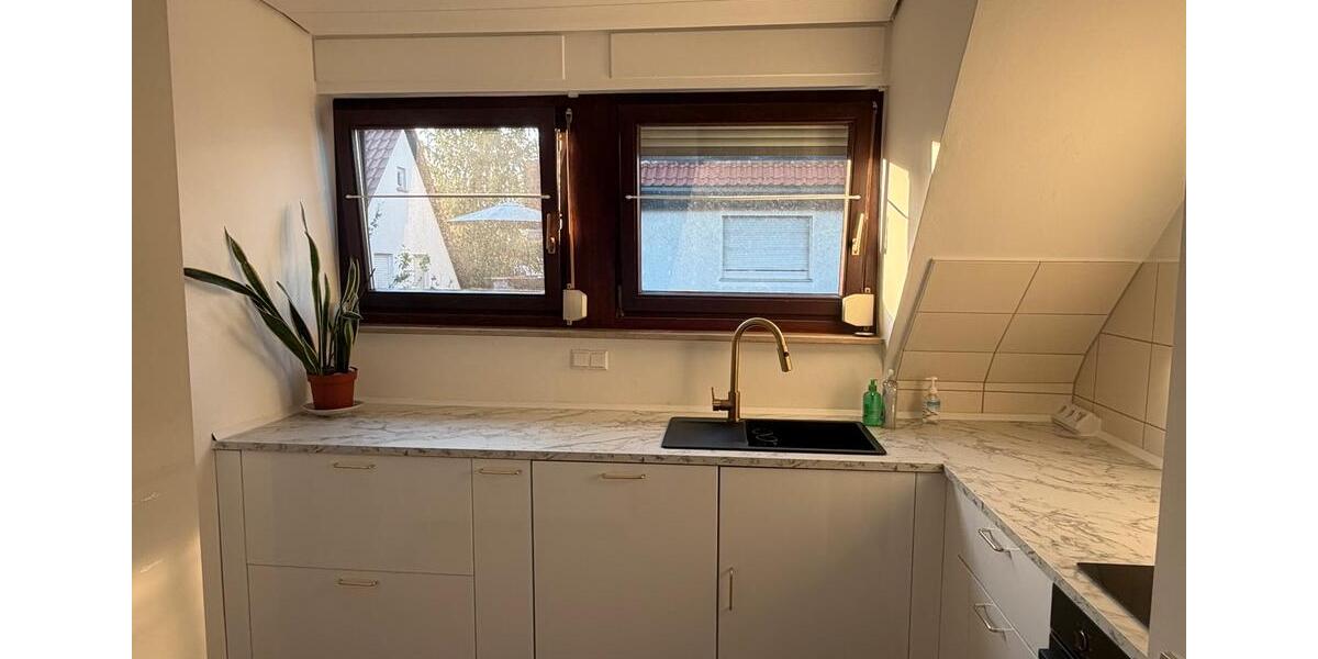 Dachgeschoßwohnung Leinfelden-Echterdingen Echterdingen - 5 Zimmer, 77 m&sup2;, 1.590&euro; | Angebot:27545343