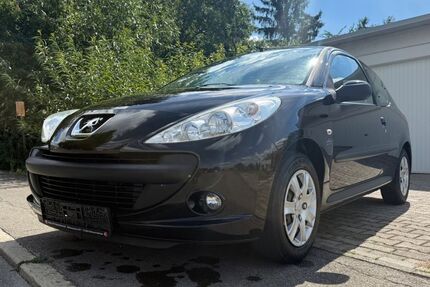 Peugeot 206 151.684 km 2.799 &euro; Ofterdingen 72131