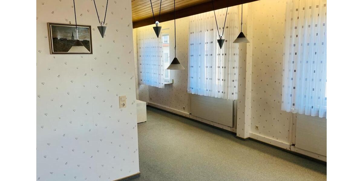 Mehrfamilienhaus, Wohnhaus Pfullingen - 11 Zimmer, 204 m&sup2;, 489.000&euro; | Angebot:25832494