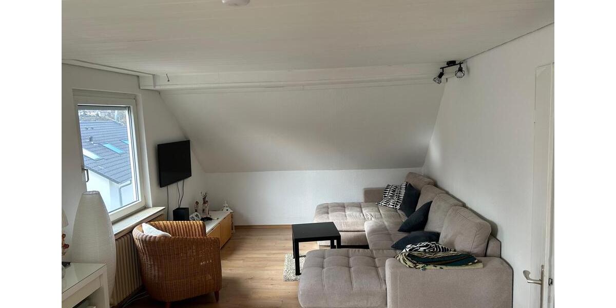 Etagenwohnung Pfullingen - 3 Zimmer, 90 m&sup2;, 280.000&euro; | Angebot:25417920