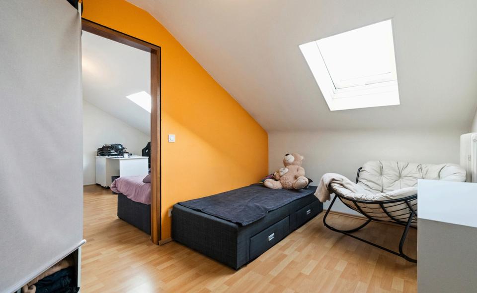 Dachgeschoßwohnung Rottenburg am Neckar - 4 Zimmer, 99 m&sup2;, 210.200&euro; | Angebot:26165703