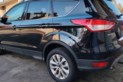 Ford Kuga 185.000 km 9.499 &euro; St. Johann 72813