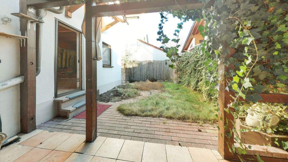 Einfamilienhaus Dettingen an der Erms - 8 Zimmer, 218 m&sup2;, 415.000&euro; | Angebot:25801626