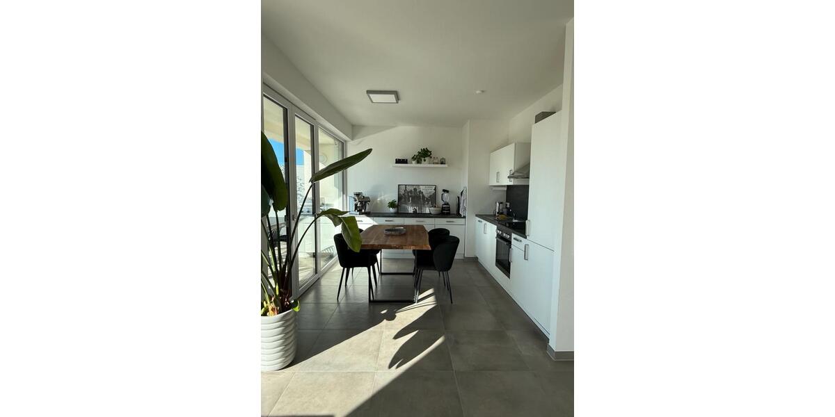 Dachgeschoßwohnung Reutlingen Orschel-Hagen - 3 Zimmer, 85 m&sup2;, 2.200&euro; | Angebot:26591999