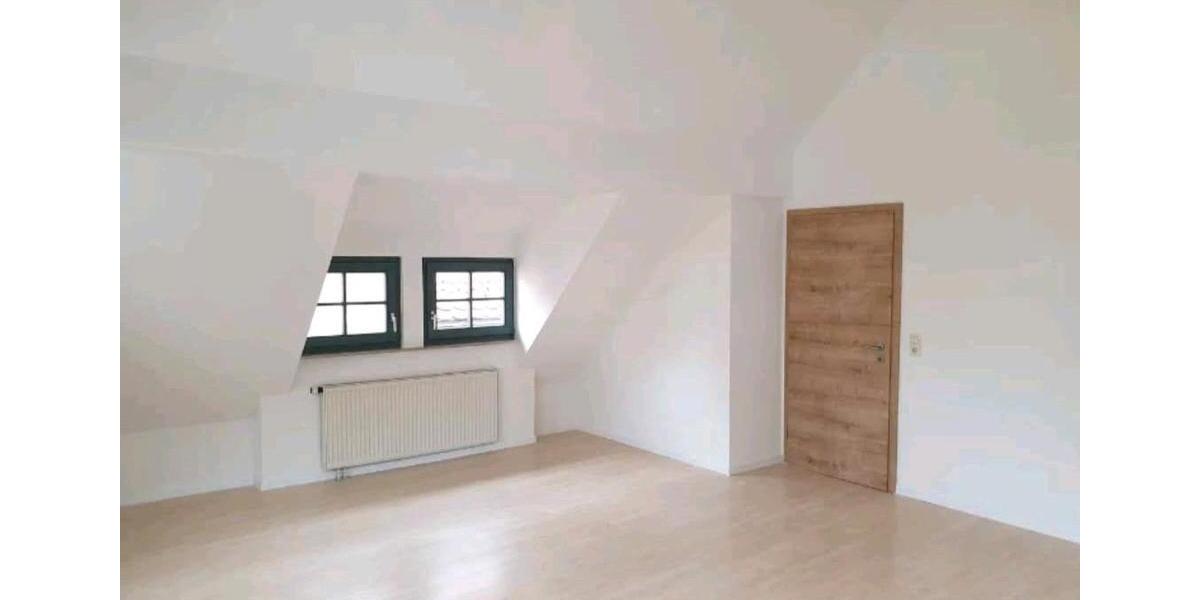 Dachgeschoßwohnung Rottenburg am Neckar - 2 Zimmer, 65 m&sup2;, 280.000&euro; | Angebot:26267120