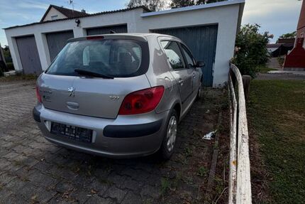 Peugeot 307 145.669 km 1.749 &euro; Bodelshausen 72411
