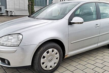 VW Golf 273.000 km 1.250 &euro; Ofterdingen 72131