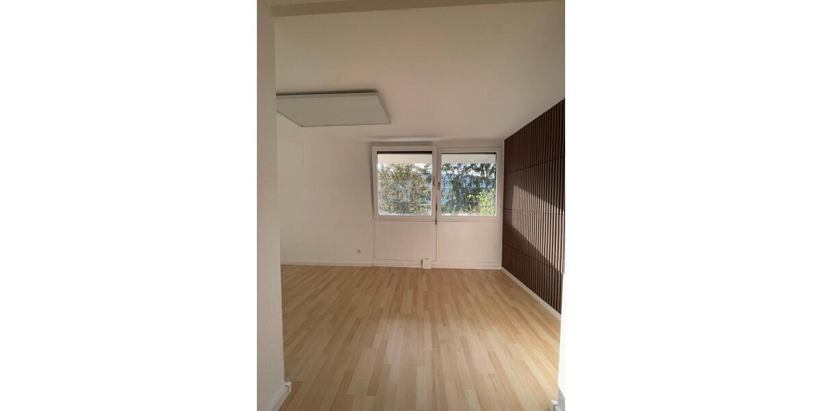Erdgeschoßwohnung Bad Urach - 2 Zimmer, 75 m&sup2;, 980&euro; | Angebot:27601270