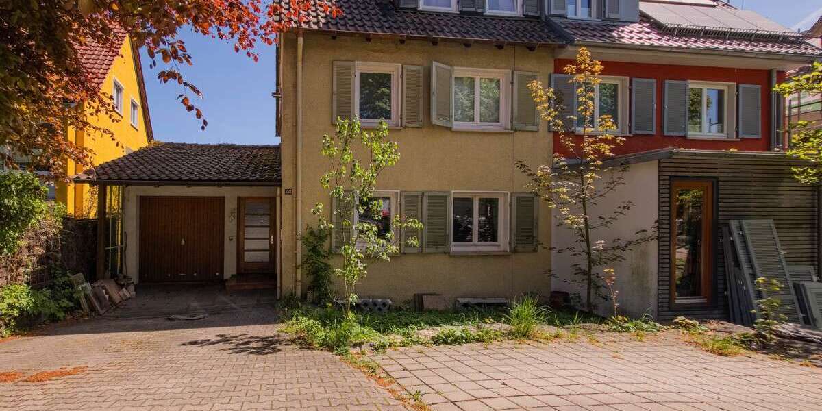 Einfamilienhaus Esslingen Oberesslingen - 10 Zimmer, 180 m&sup2;, 690.000&euro; | Angebot:26725130