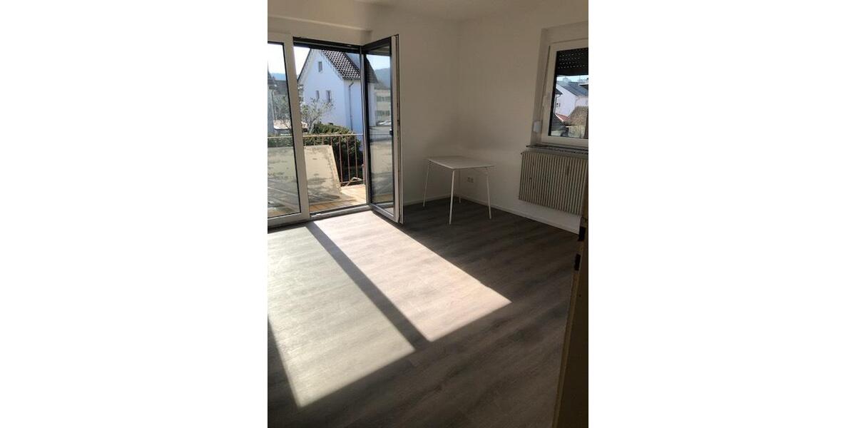 Etagenwohnung Rottenburg am Neckar - 3 Zimmer, 65 m&sup2;, 900&euro; | Angebot:27570570