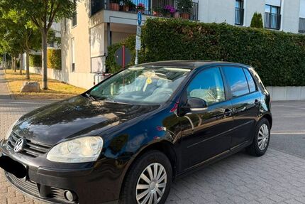 VW Golf 284.816 km 3.290 &euro; Ostfildern 73760