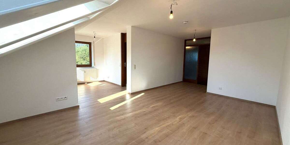 Etagenwohnung Hechingen - 3 Zimmer, 73 m&sup2;, 610&euro; | Angebot:27076491