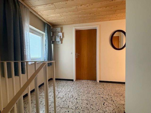 Einfamilienhaus Dettenhausen - 7 Zimmer, 130 m&sup2;, 498.000&euro; | Angebot:25696029