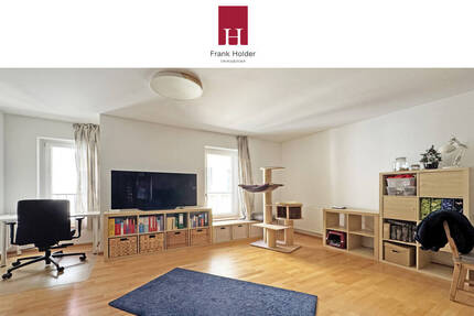 Haus Reutlingen Innenstadt - 3 Zimmer, 102 m&sup2;, 1.200&euro; | Angebot:26261637