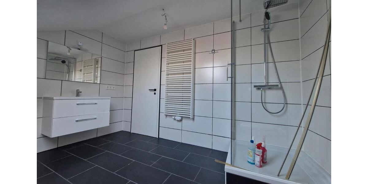 Dachgeschoßwohnung Reutlingen Altenburg - 2 Zimmer, 87 m&sup2;, 1.000&euro; | Angebot:26547341