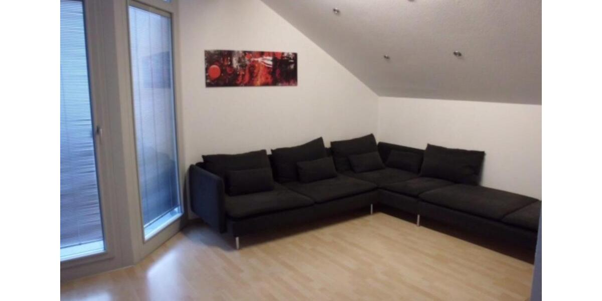 Dachgeschoßwohnung Rottenburg am Neckar - 2 Zimmer, 82 m&sup2;, 490&euro; | Angebot:25272110