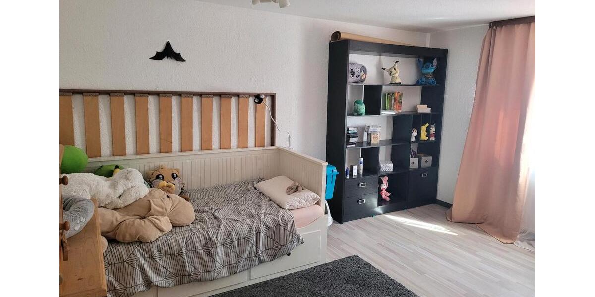 Mehrfamilienhaus, Wohnhaus Bisingen - 8 Zimmer, 202 m&sup2;, 321.000&euro; | Angebot:24801845