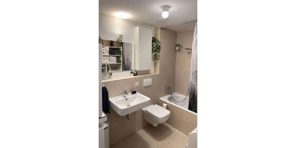 Etagenwohnung Tübingen Derendingen - 3 Zimmer, 97 m&sup2;, 1.601&euro; | Angebot:25777305