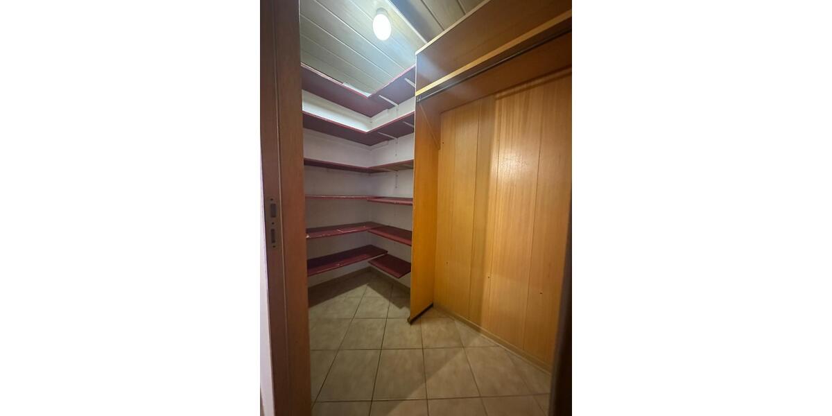 Hochparterre Sindelfingen Sindelfingen (Stadt) - 3.5 Zimmer, 90 m&sup2;, 1.300&euro; | Angebot:24870119