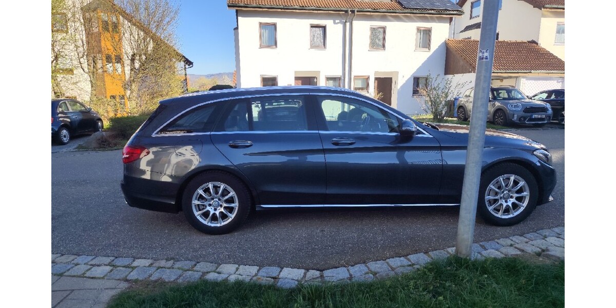 Mercedes-Benz C 250 60.000 km 23.900 &euro; Hechingen 72379