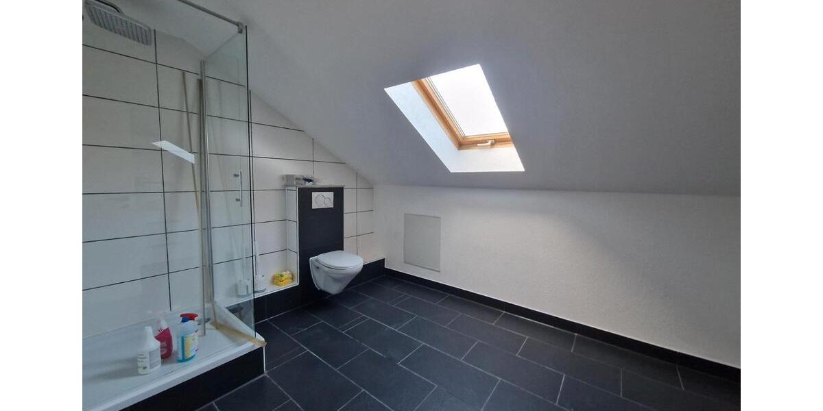 Dachgeschoßwohnung Reutlingen Altenburg - 2 Zimmer, 87 m&sup2;, 1.000&euro; | Angebot:26547341