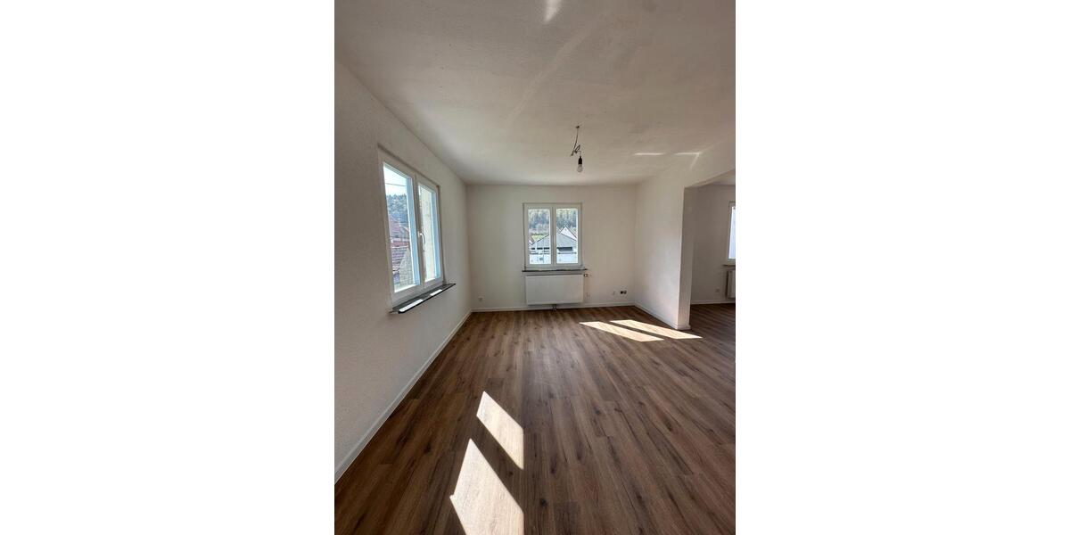 Einfamilienhaus Burladingen - 6 Zimmer, 120 m&sup2;, 1.200&euro; | Angebot:26526991