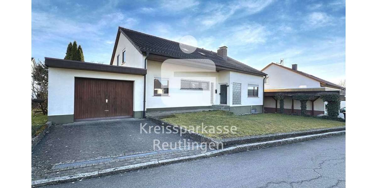 Einfamilienhaus Reutlingen Altenburg - 8 Zimmer, 216 m&sup2;, 630.000&euro; | Angebot:26311790