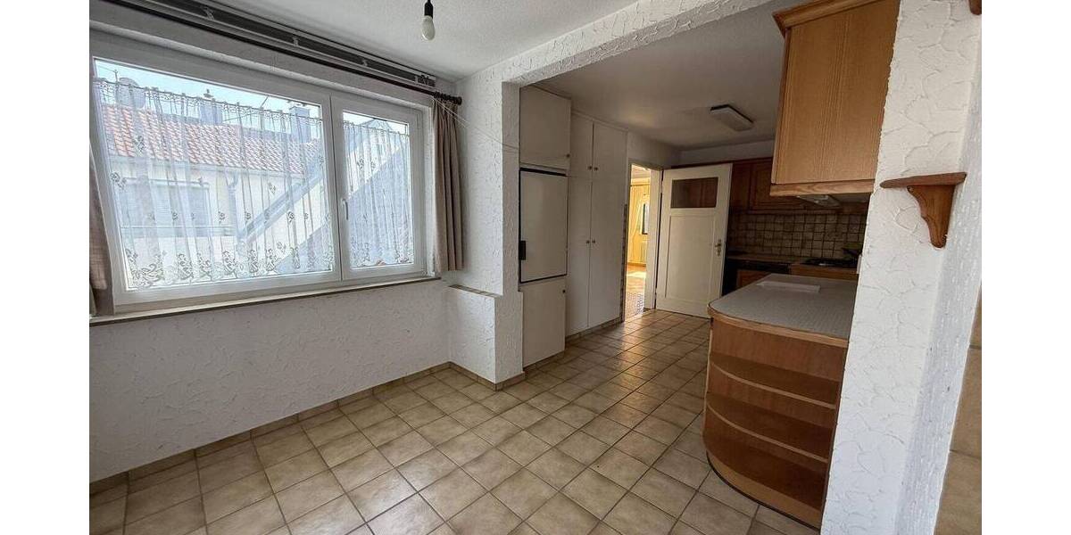Mehrfamilienhaus, Wohnhaus Ostfildern Scharnhausen - 7 Zimmer, 210 m&sup2;, 639.000&euro; | Angebot:26029990