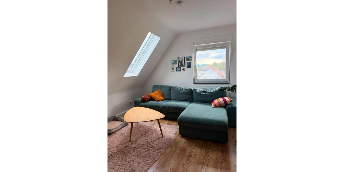 Dachgeschoßwohnung Reutlingen Orschel-Hagen - 3 Zimmer, 57 m&sup2;, 1.050&euro; | Angebot:27611736