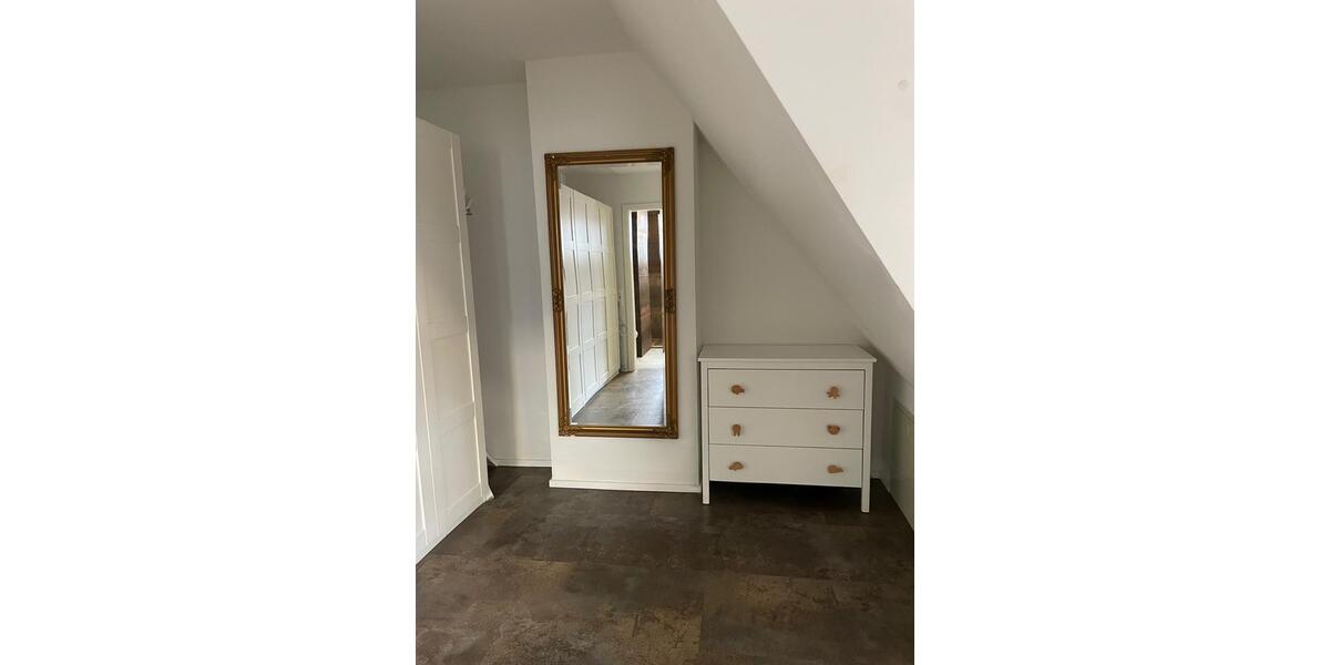 Maisonettenwohnung Sindelfingen - 2.5 Zimmer, 81 m&sup2;, 390.000&euro; | Angebot:26049690