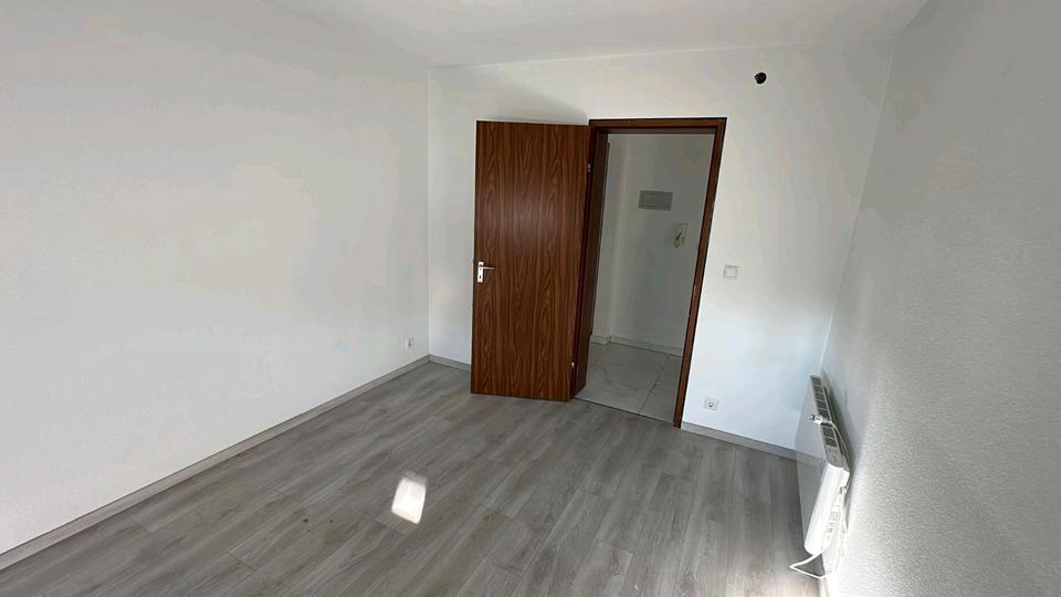 Etagenwohnung Wendlingen am Neckar - 4 Zimmer, 120 m&sup2;, 2.050&euro; | Angebot:26012946