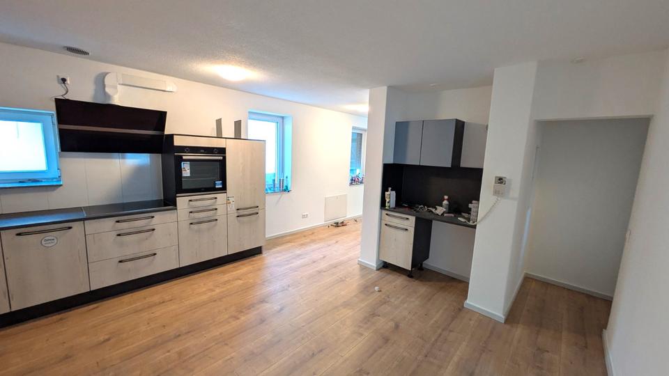 Erdgeschoßwohnung Hechingen - 4.5 Zimmer, 140 m&sup2;, 1.250&euro; | Angebot:27544032