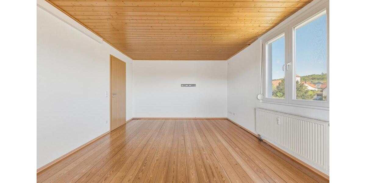 Etagenwohnung Weilheim an der Teck - 3 Zimmer, 101 m&sup2;, 390.000&euro; | Angebot:26720880