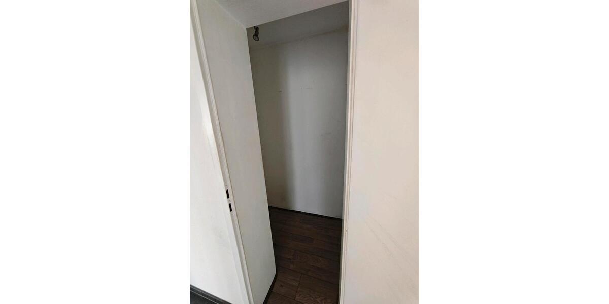 Etagenwohnung Ammerbuch - 3 Zimmer, 74 m&sup2;, 210.000&euro; | Angebot:27067339