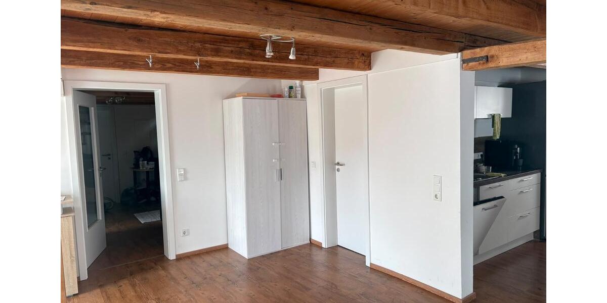Maisonettenwohnung Herrenberg - 6 Zimmer, 150 m&sup2;, 1.550&euro; | Angebot:27606285