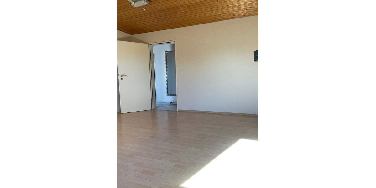Etagenwohnung Reutlingen Ringelbach - 3 Zimmer, 70 m&sup2;, 280.000&euro; | Angebot:25657615