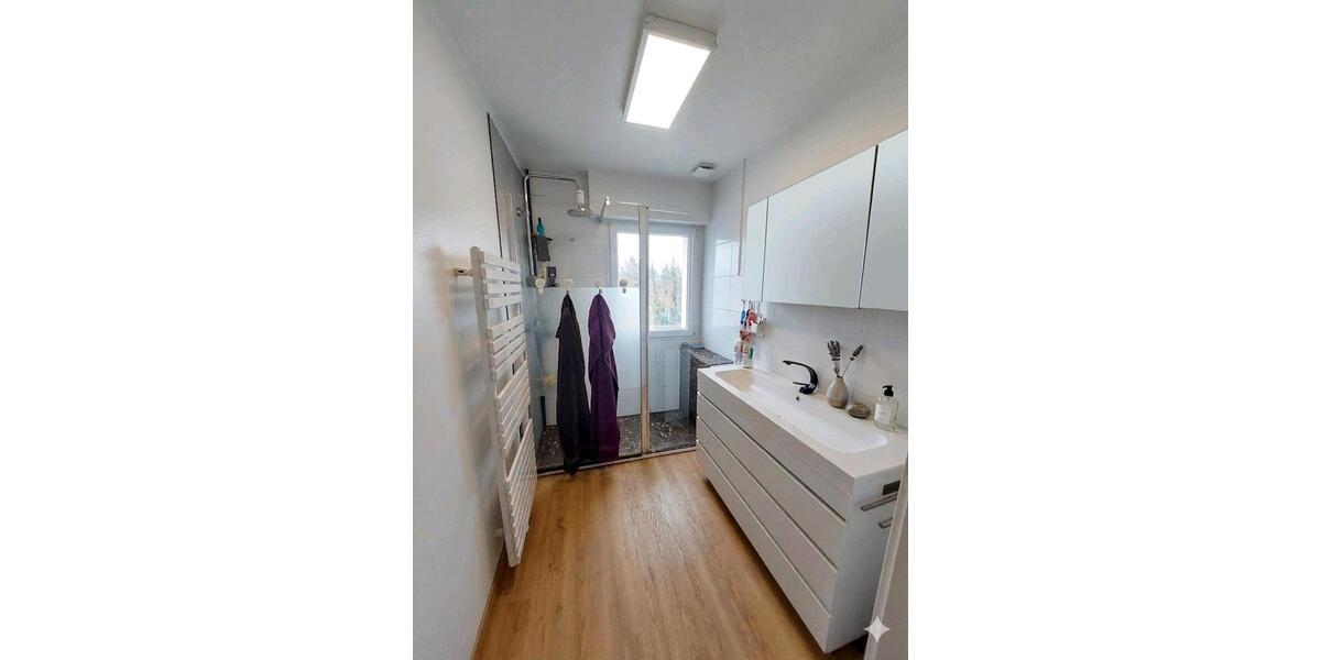 Einfamilienhaus Bad Urach - 7 Zimmer, 192 m&sup2;, 499.000&euro; | Angebot:25338654