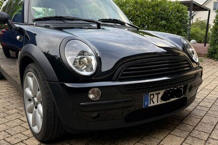 Mini ONE 246.234 km 2.200 &euro; Bad Urach 72574