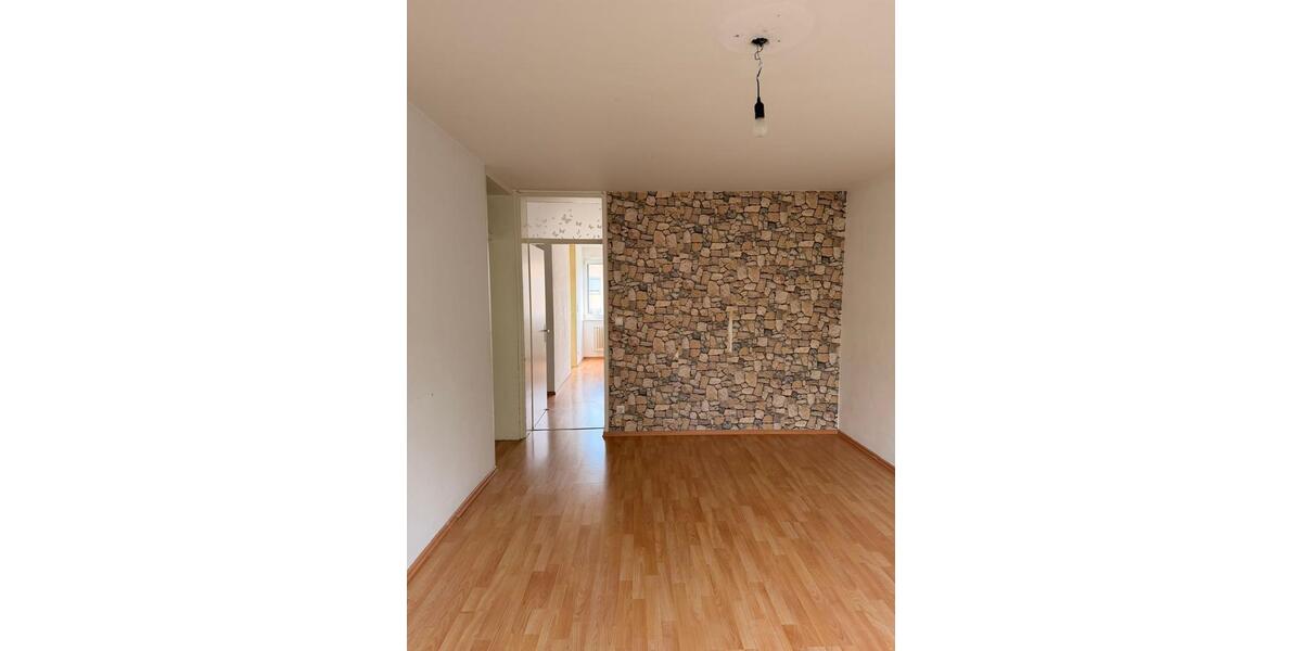 Etagenwohnung Esslingen am Neckar Brühl - 2.5 Zimmer, 53 m&sup2;, 175.000&euro; | Angebot:26381914