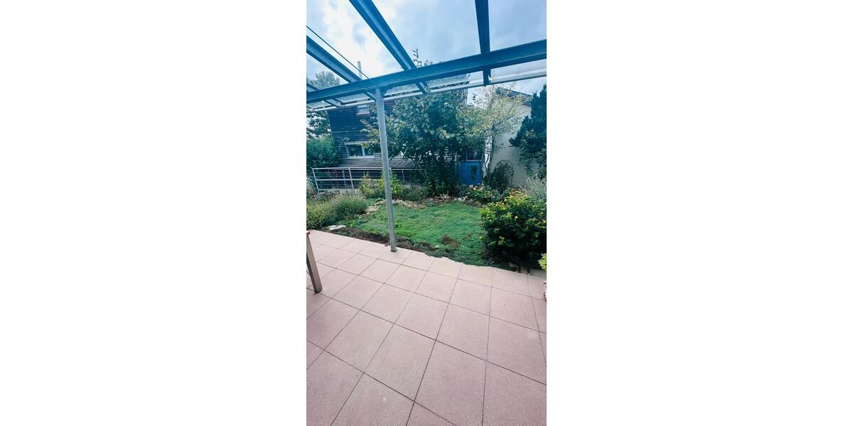 Doppelhaushälfte Erkenbrechtsweiler - 6.5 Zimmer, 155 m&sup2;, 1.700&euro; | Angebot:27617772