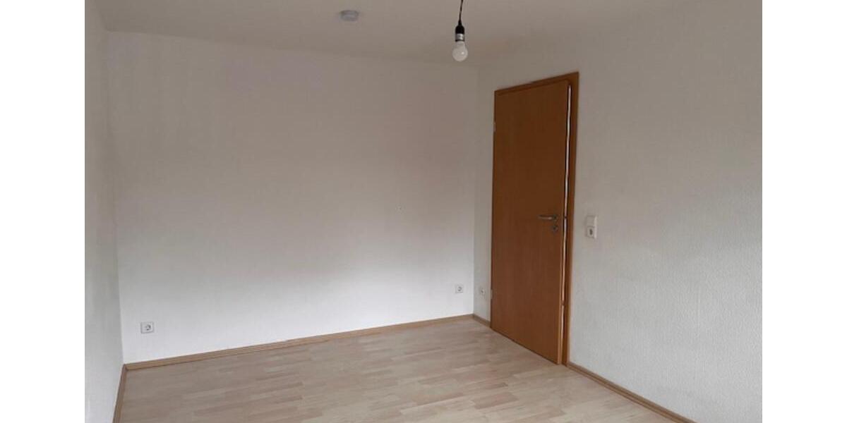 Erdgeschoßwohnung Metzingen - 4 Zimmer, 92 m&sup2;, 1.105&euro; | Angebot:25157268