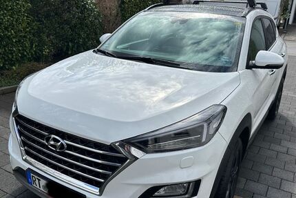 Hyundai TUCSON 54.200 km 20.600 &euro; Eningen unter Achalm 72800