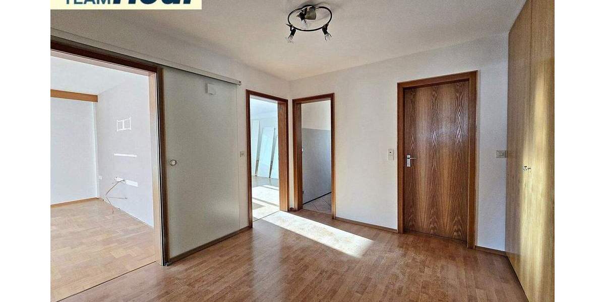 Etagenwohnung Bitz - 4 Zimmer, 146 m&sup2;, 950&euro; | Angebot:25698180