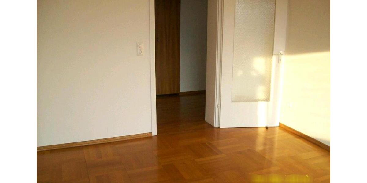 Etagenwohnung Plochingen - 2 Zimmer, 60 m&sup2;, 1.100&euro; | Angebot:26047535